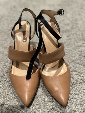 Banana Republic Two-Tone Pointed Toe Ankle-Strap Pumps - Tan & Black